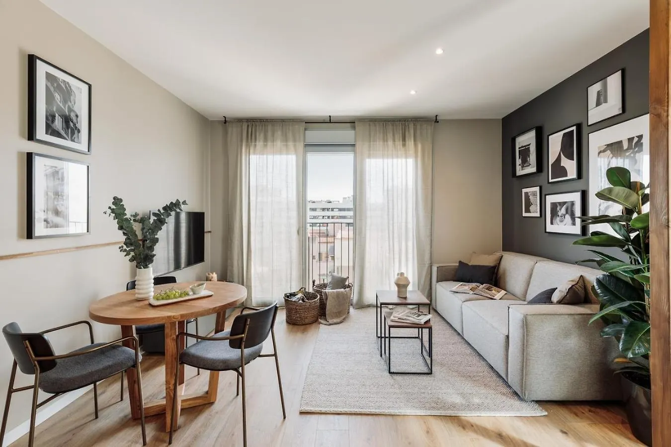 Roc - 2 Bedrooms In Poblenou Barcelona